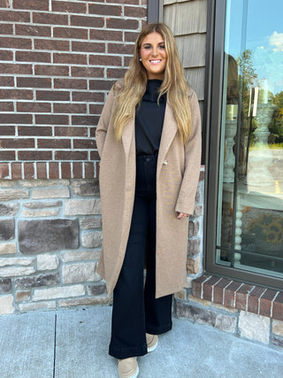 dylan Rowan Coat with Pockets in Warm Brown