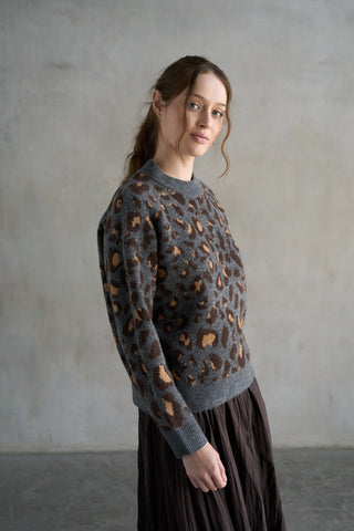 elle grey Leopard Crew Neck Sweater in Charcoal