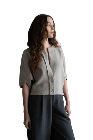 elle grey 2 Button Short Sleeve Cardigan in Could Gray