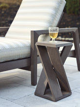 Load image into Gallery viewer, Lexington Tommy Bahama Outdoor Mozambique Accent Table
