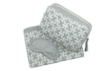 Load image into Gallery viewer, Light Grey and Vanilla Chain Travel Blanket Set
