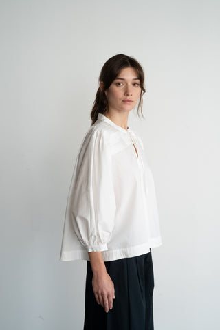 elle grey Elegant Puff-sleeve Blouse in White