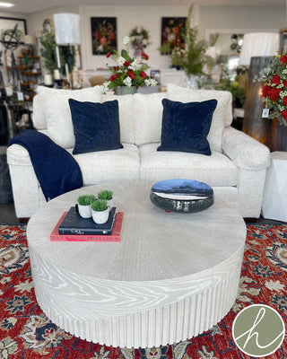King Hickory Casbah Loveseat Puppy Pearl 