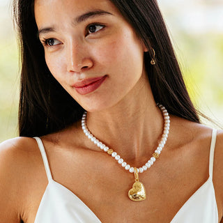 Love Pendant in Gold