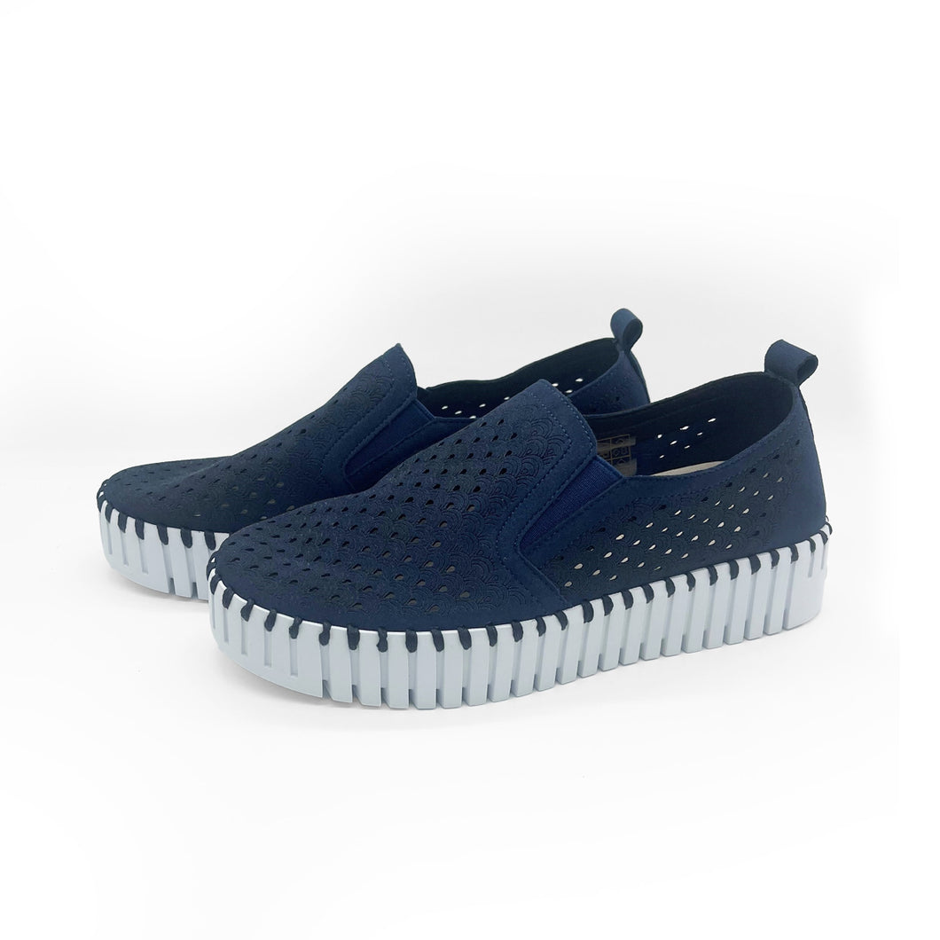 Ilse Jacobsen Tulip Platform Shoe in Dark Indigo
