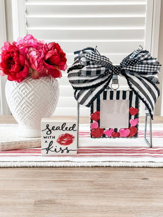 Galvanized Gallery Art Stand