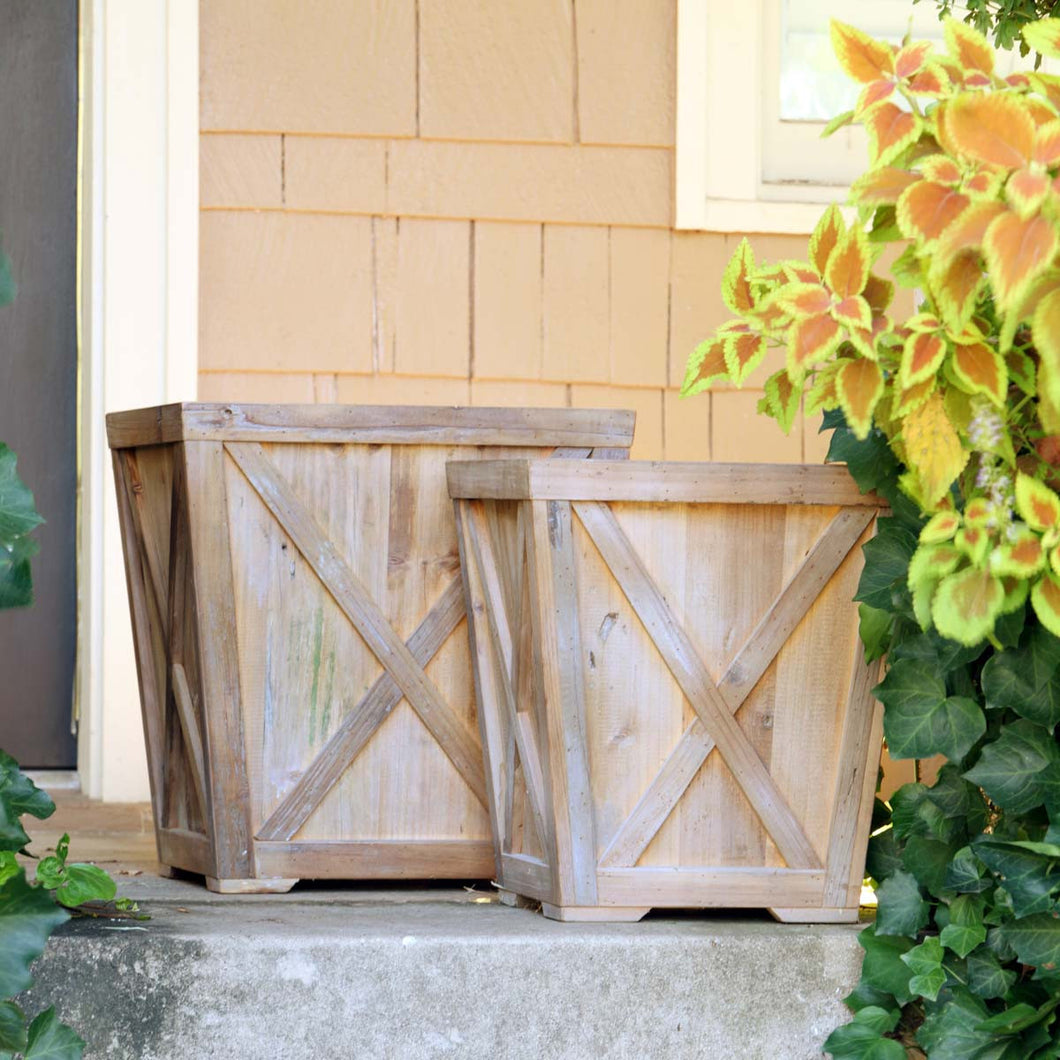Large Town & Country Planter
