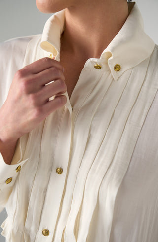 Liverpool Long Sleeve Tuxedo Top with High Collar in Whipped Cream