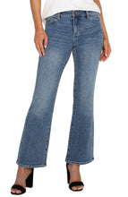 Load image into Gallery viewer, Liverpool Lucy Bootcut in Point Loma
