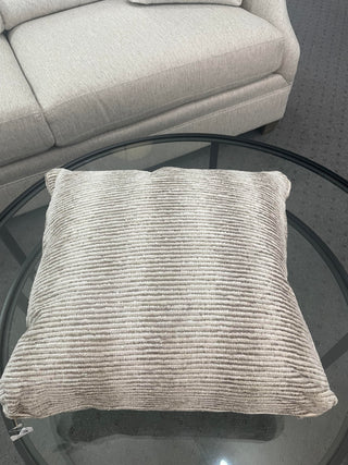 King Hickory 21" Vacarello Cloud Pillow