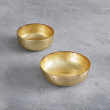 Load image into Gallery viewer, Beatriz Ball New Orleans Glass Gold Foil Shallow Round Bowl Set
